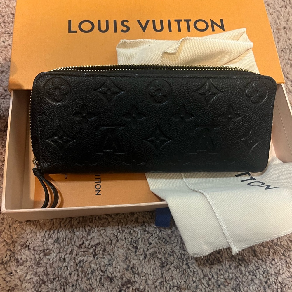 Louis Vuitton Clemence empriente noir wallet